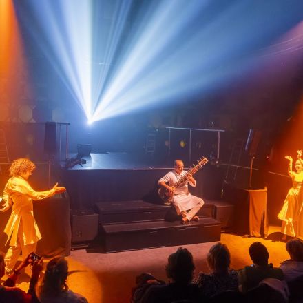 VISION - Flamenco meets India I Yenidze Theater Produktion I Foto: Sylvio Dittrich